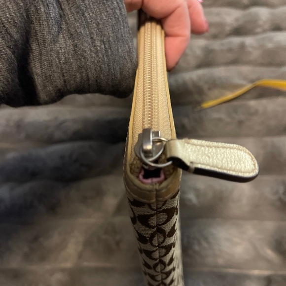 Coach IPAD case - Picture 9 of 9